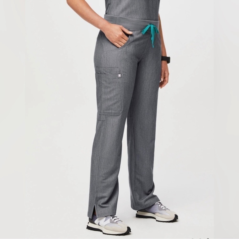 FIGS Kade Cargo Scrub Pants Graphite Gray Straight Leg Size XS Petite Side Slits